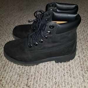 Black timberland boot